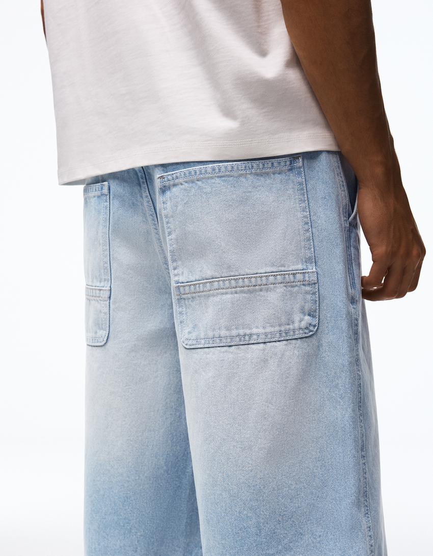 Skater-Bermudas aus Denim-Hellblau