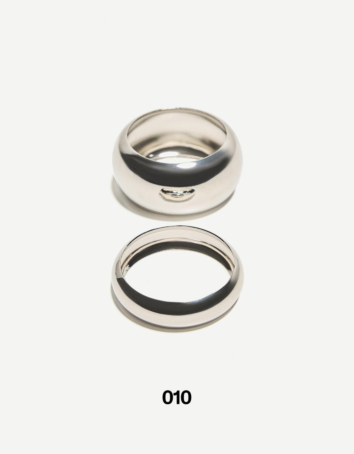 2-pack of cuff bracelets
