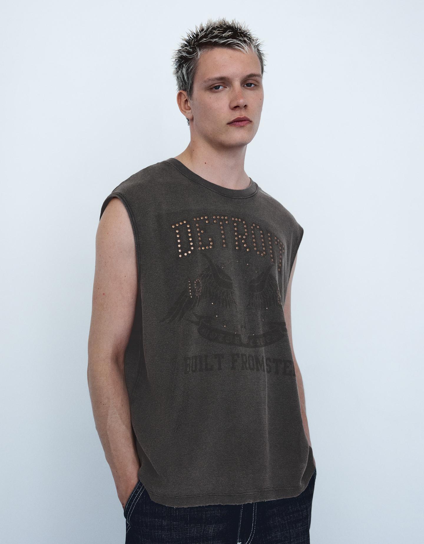 Bershka koszulka worker z nadrukiem szary