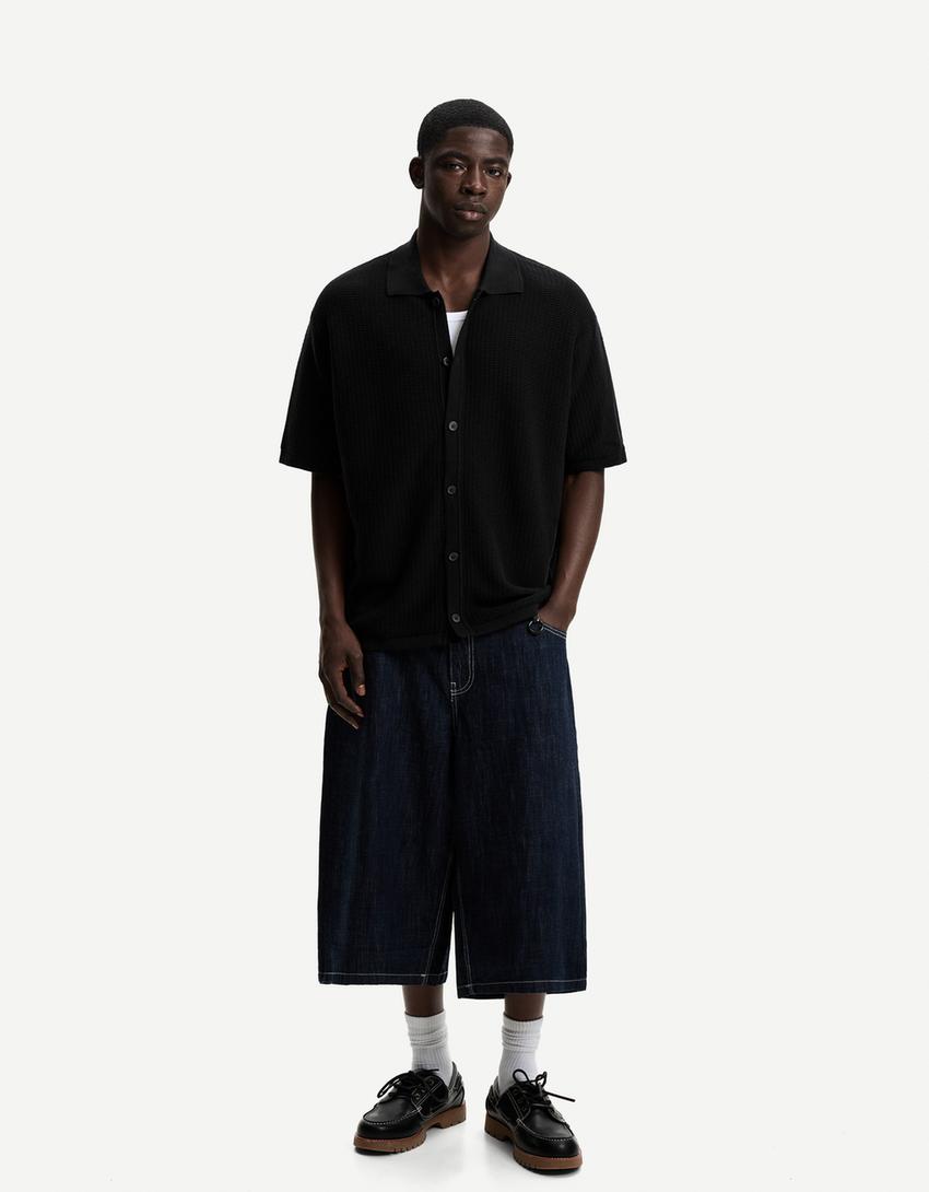 Textured short sleeve shirt-Black