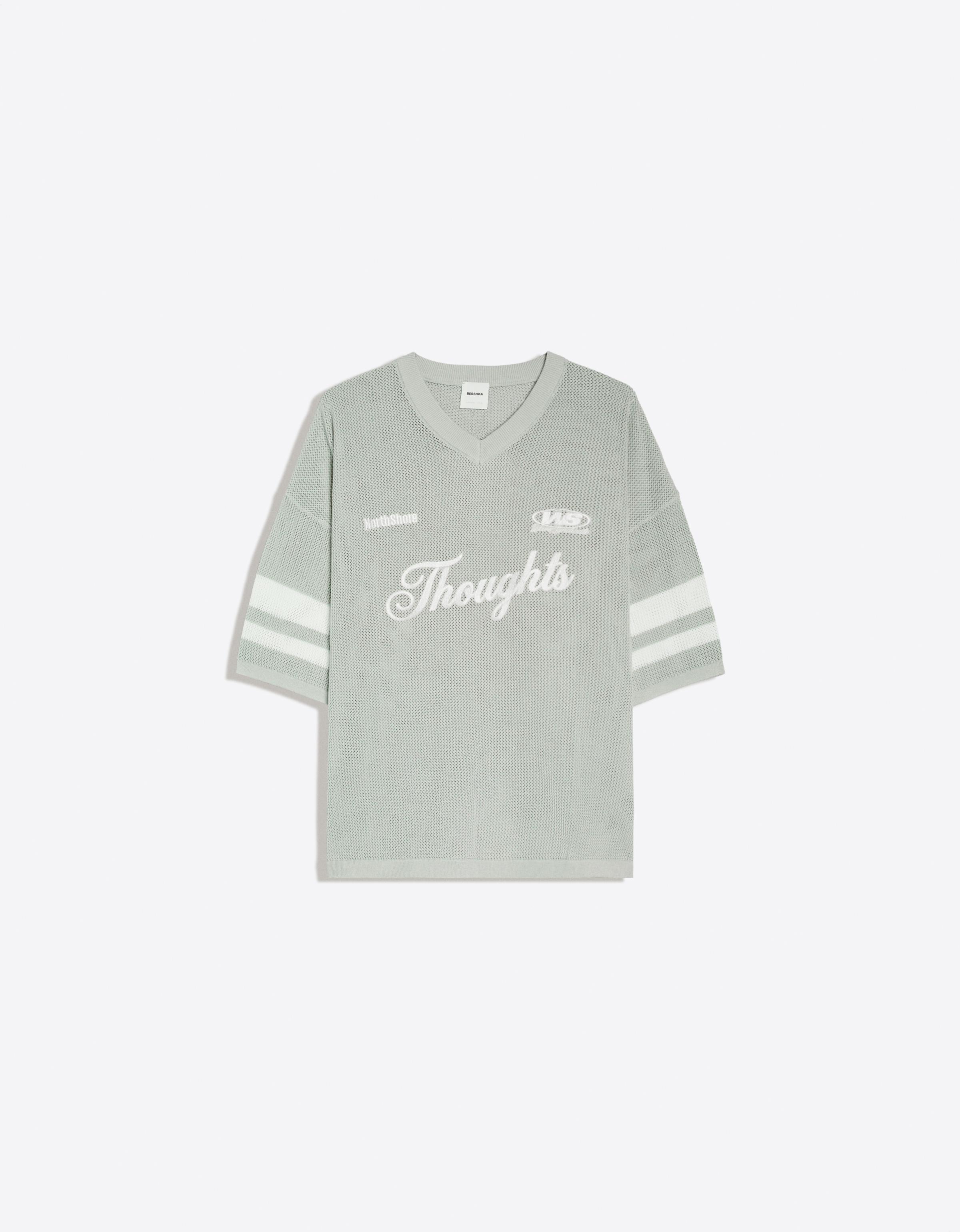 Bershka Camiseta Cuello Pico Mesh Bordado Hombre Verde