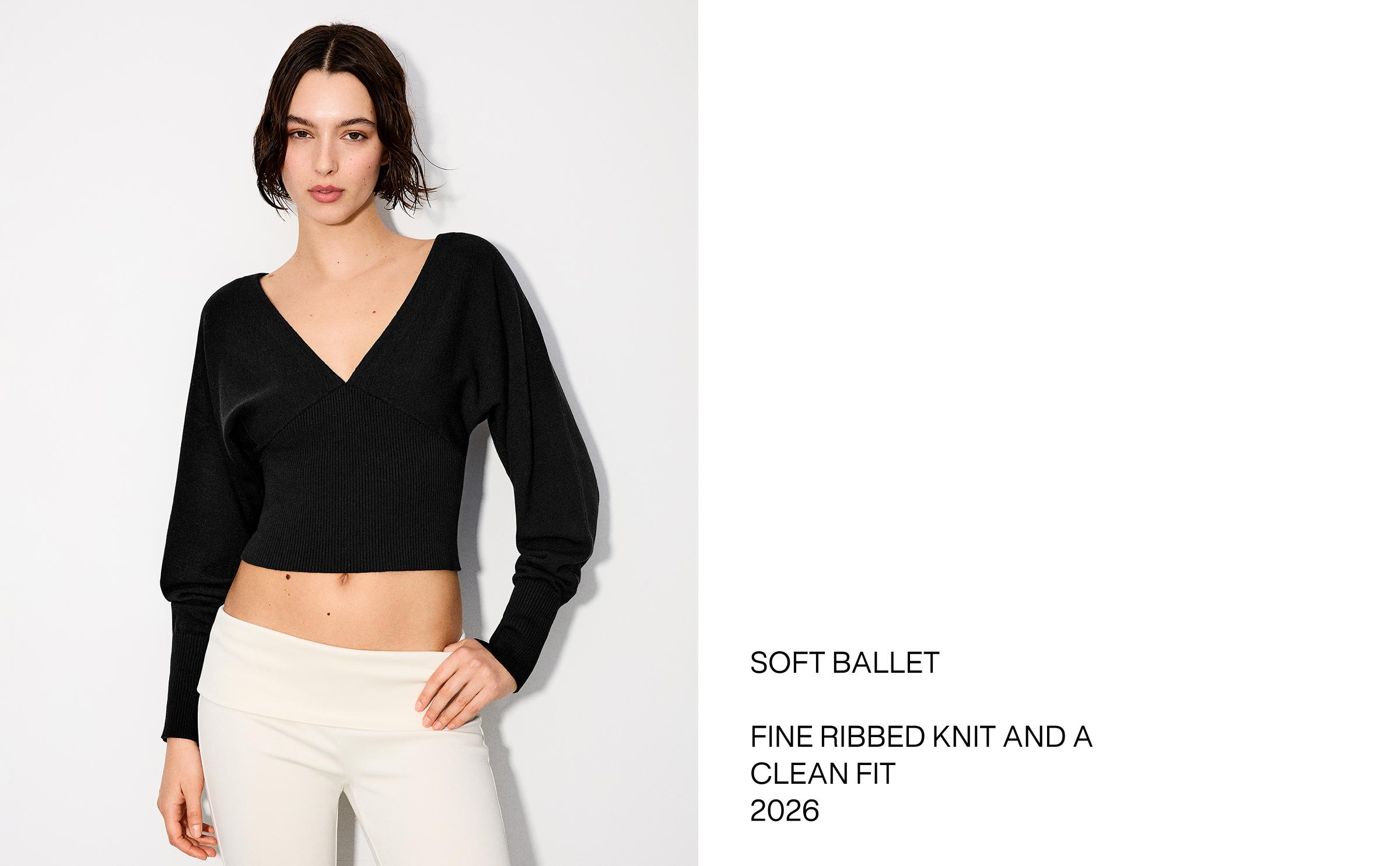V-neck jumper with tied detail — Black