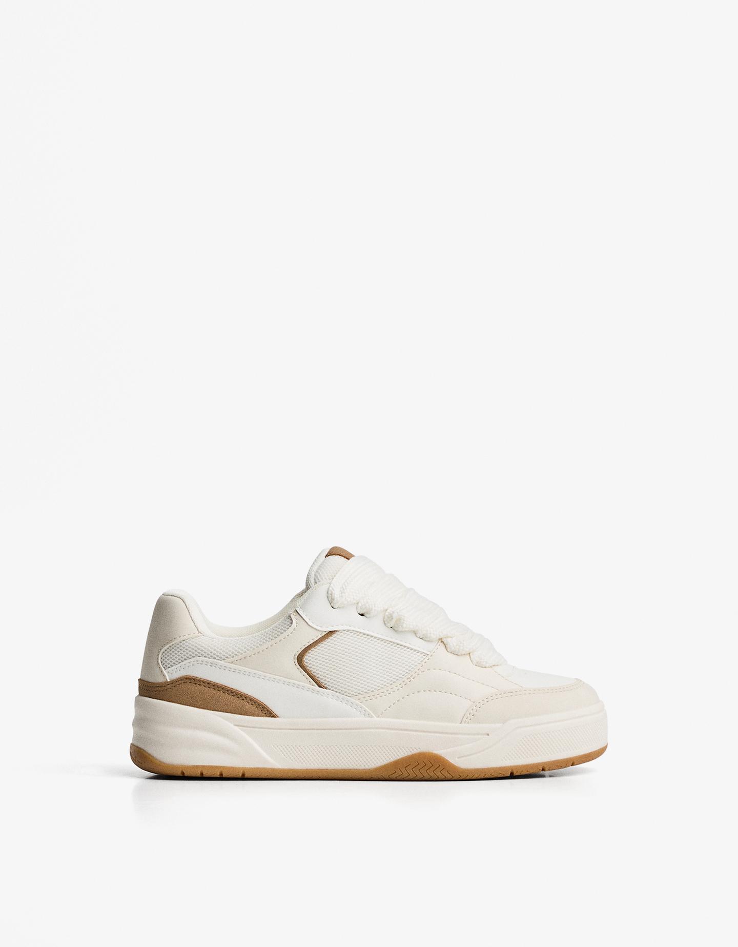 Bershka połączone buty sportowe na szerokiej podeszwie wielokolorowy