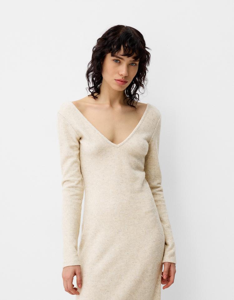 V-neck maxi dress