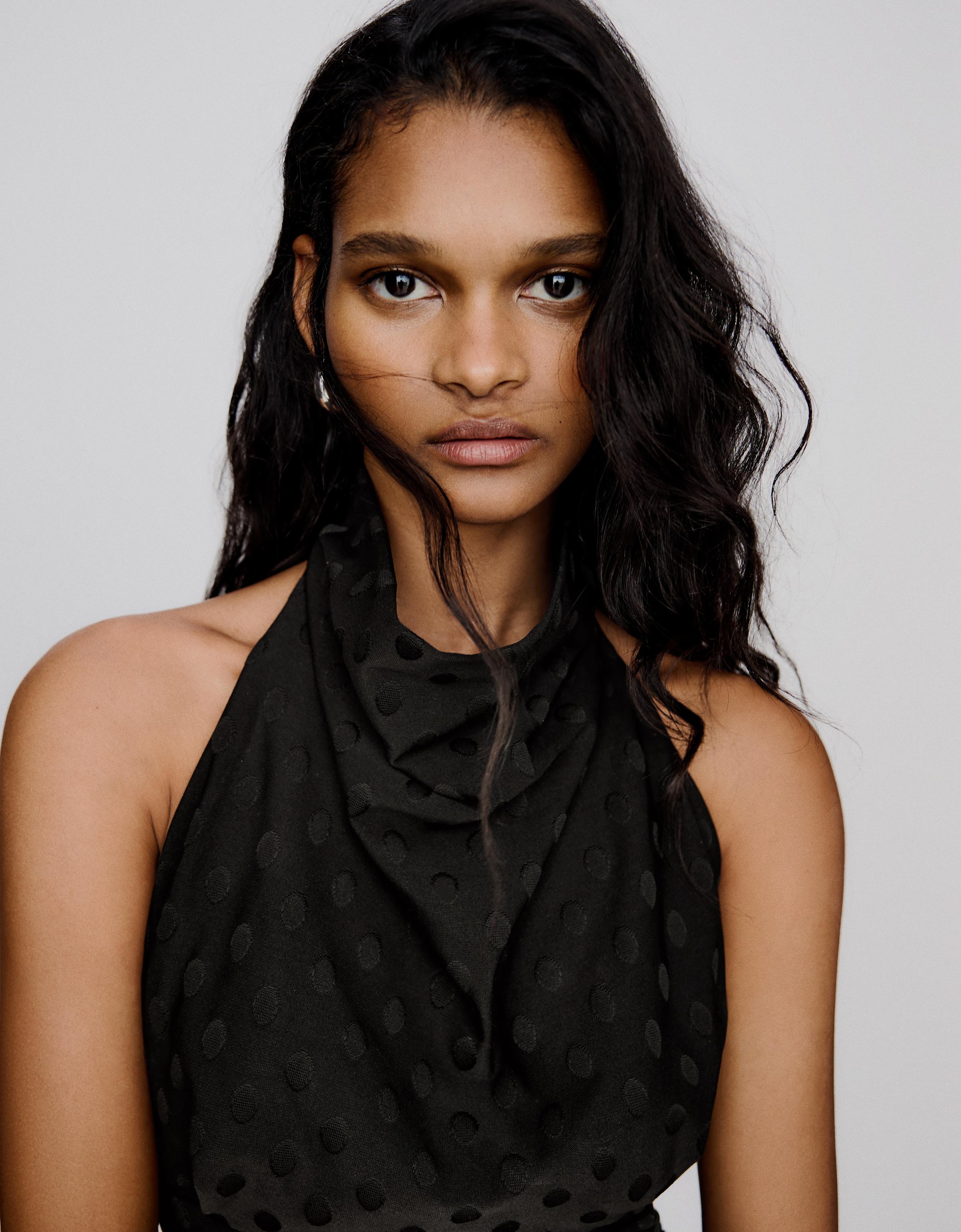 Halter yaka puantiyeli top - Görsel 16