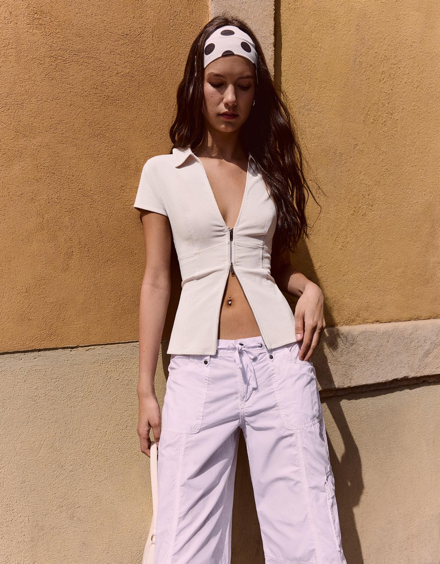 Bershka Camicia A Maniche Corte Con Cerniera Donna L Sabbia
