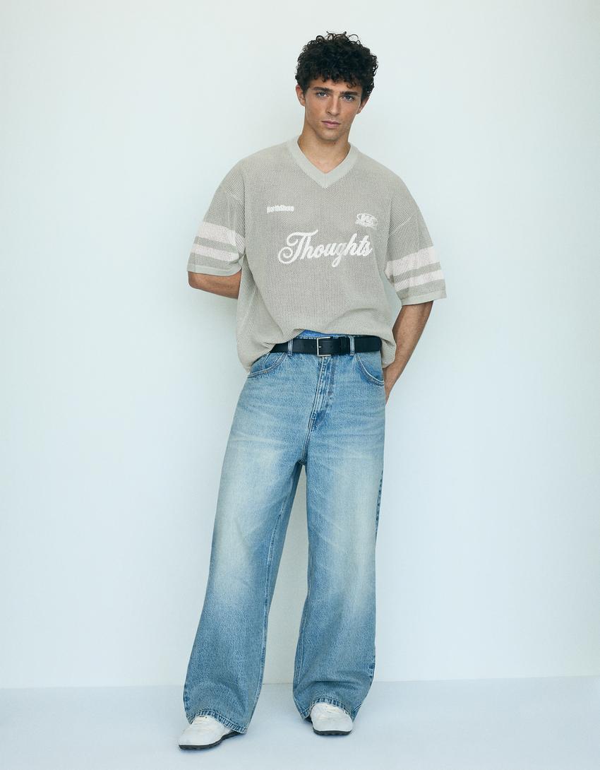 T-shirt col en V en mesh brodé-Vert