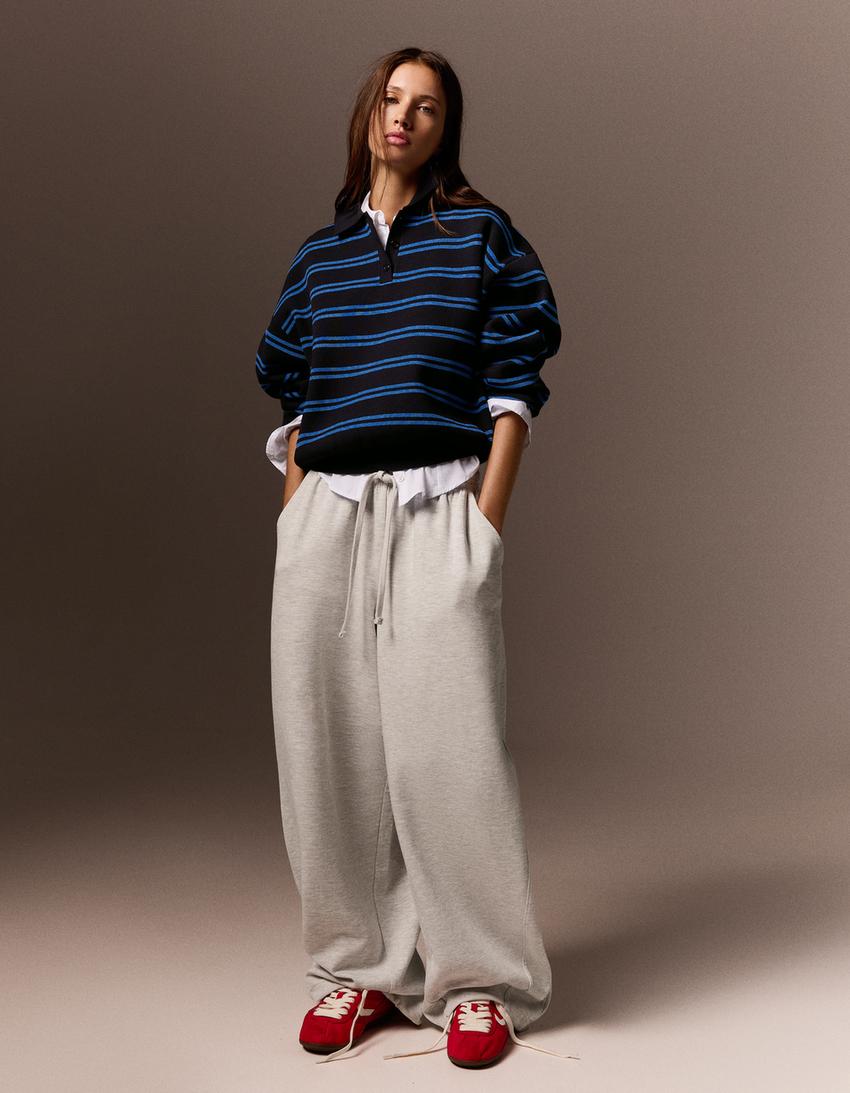 Sweter oversize z kołnierzykiem typu polo-Granatowy