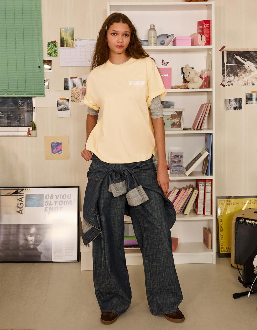 T-Shirt mit Print-Gelb