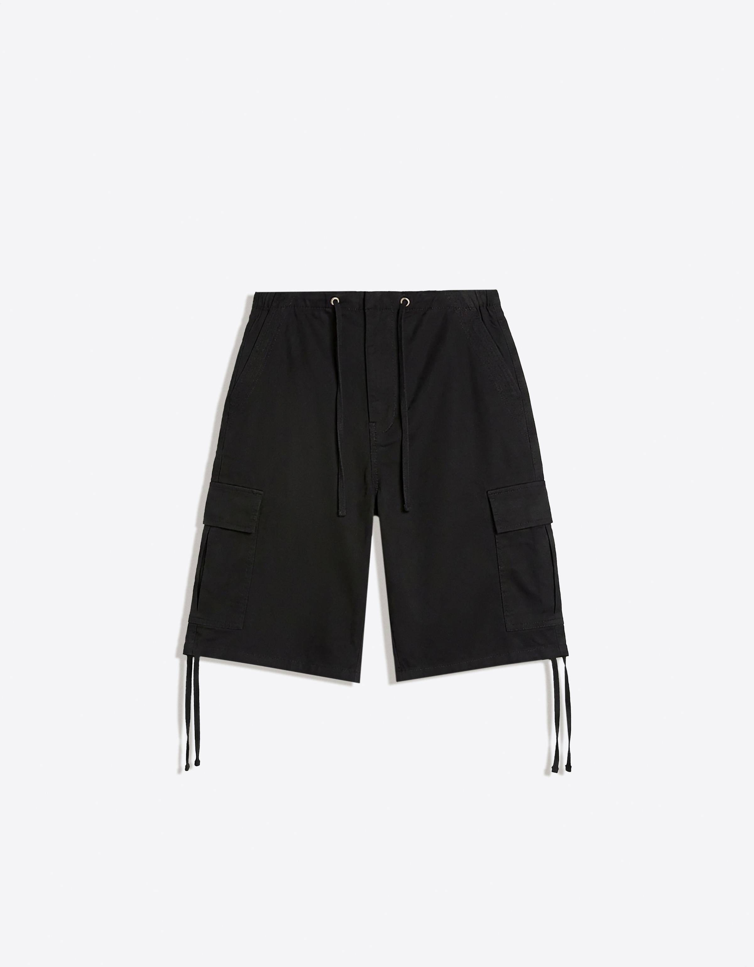 Wide-leg cargo Bermuda shorts — Black