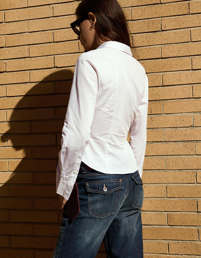 Yırtmaçlı dar kesim gömlek-Beyaz