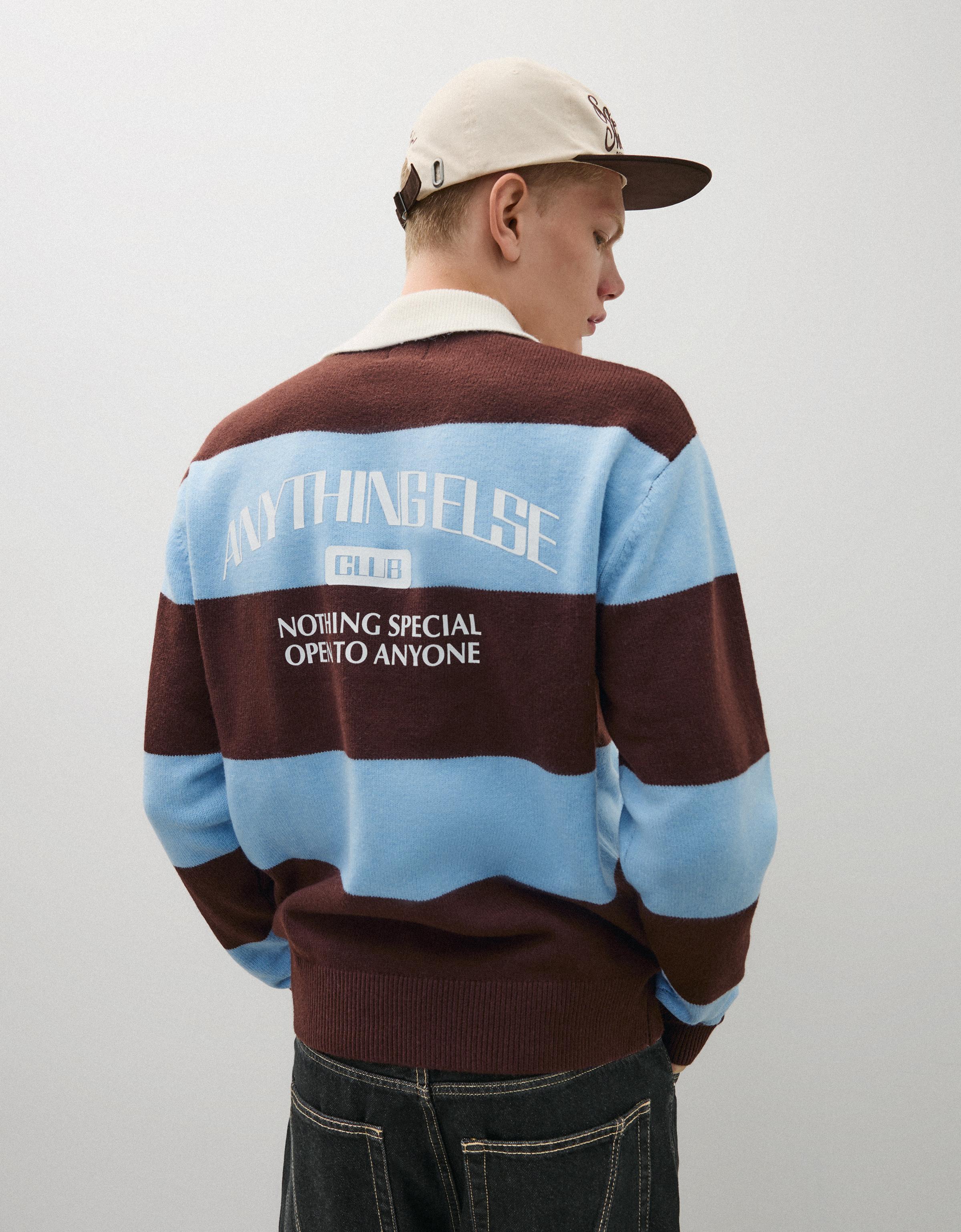 Contrast stripe polo collar jumper — Brown