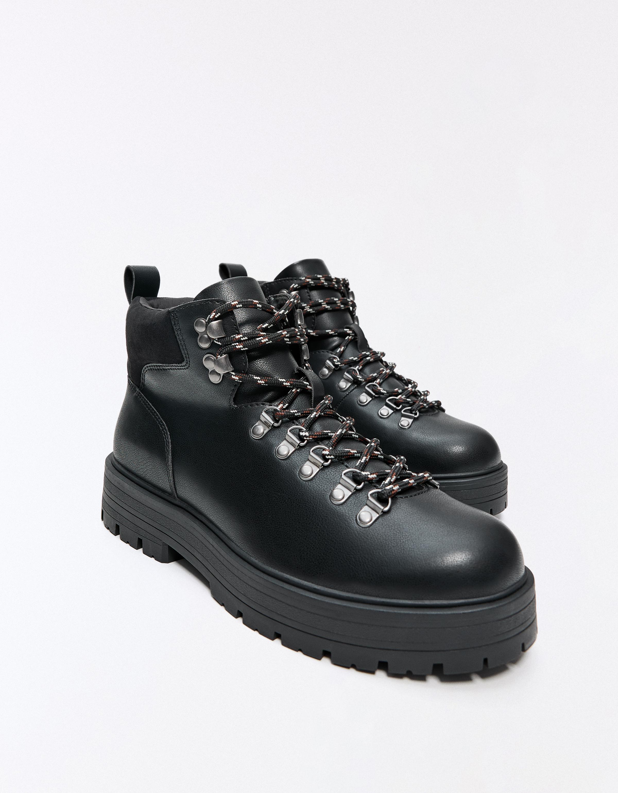 LACE-UP ANKLE BOOTS — BLACK