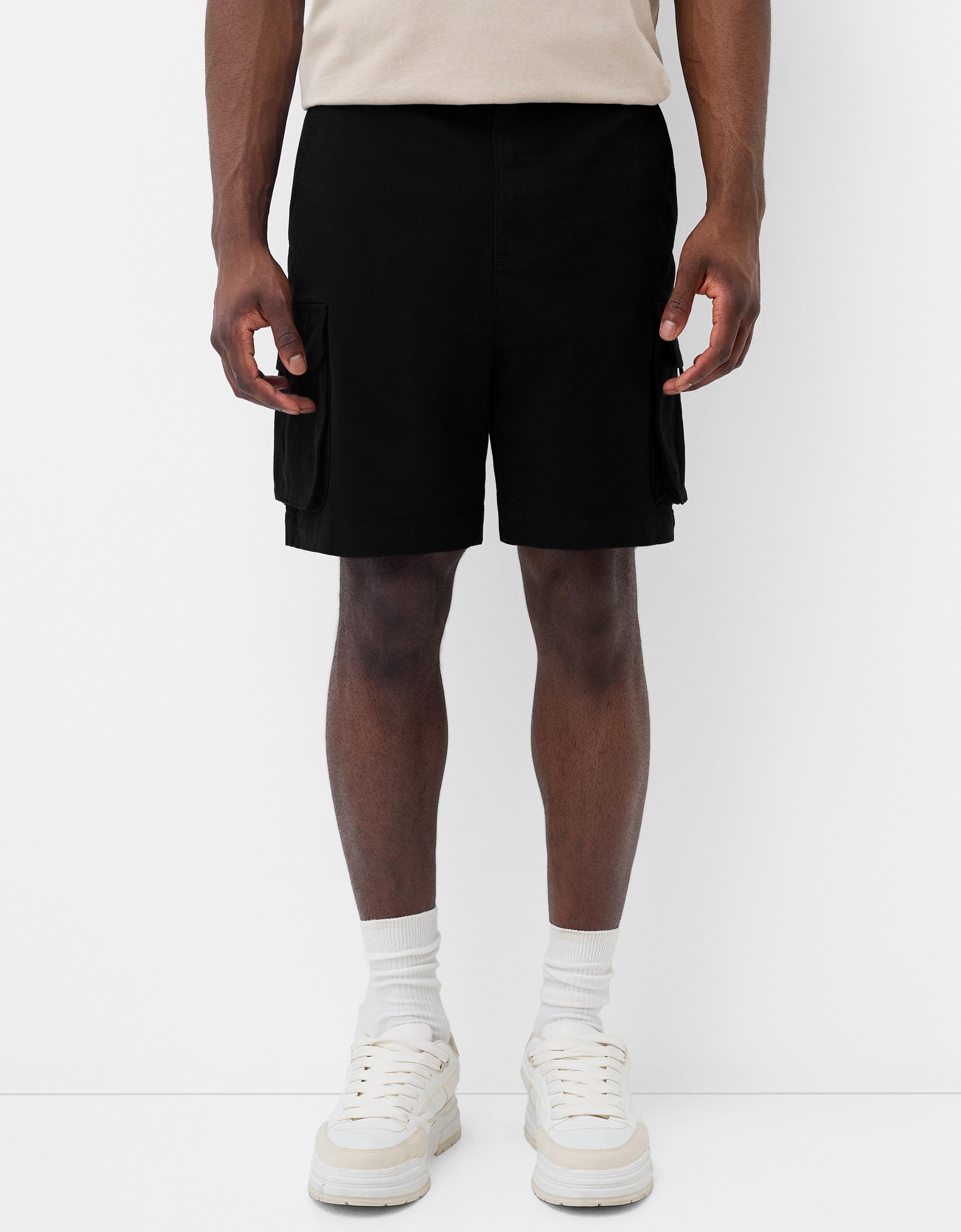 Bershka Cargo-Bermudashorts Herren 42 Schwarz