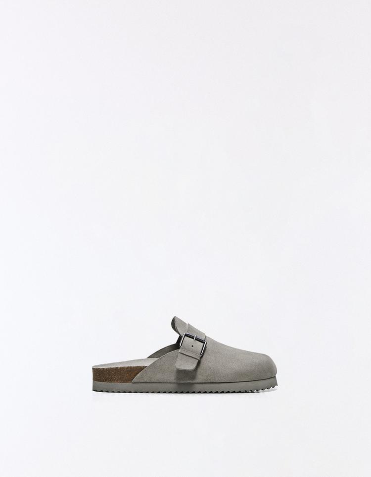 CASUAL BUCKLE CLOGS — Grey
