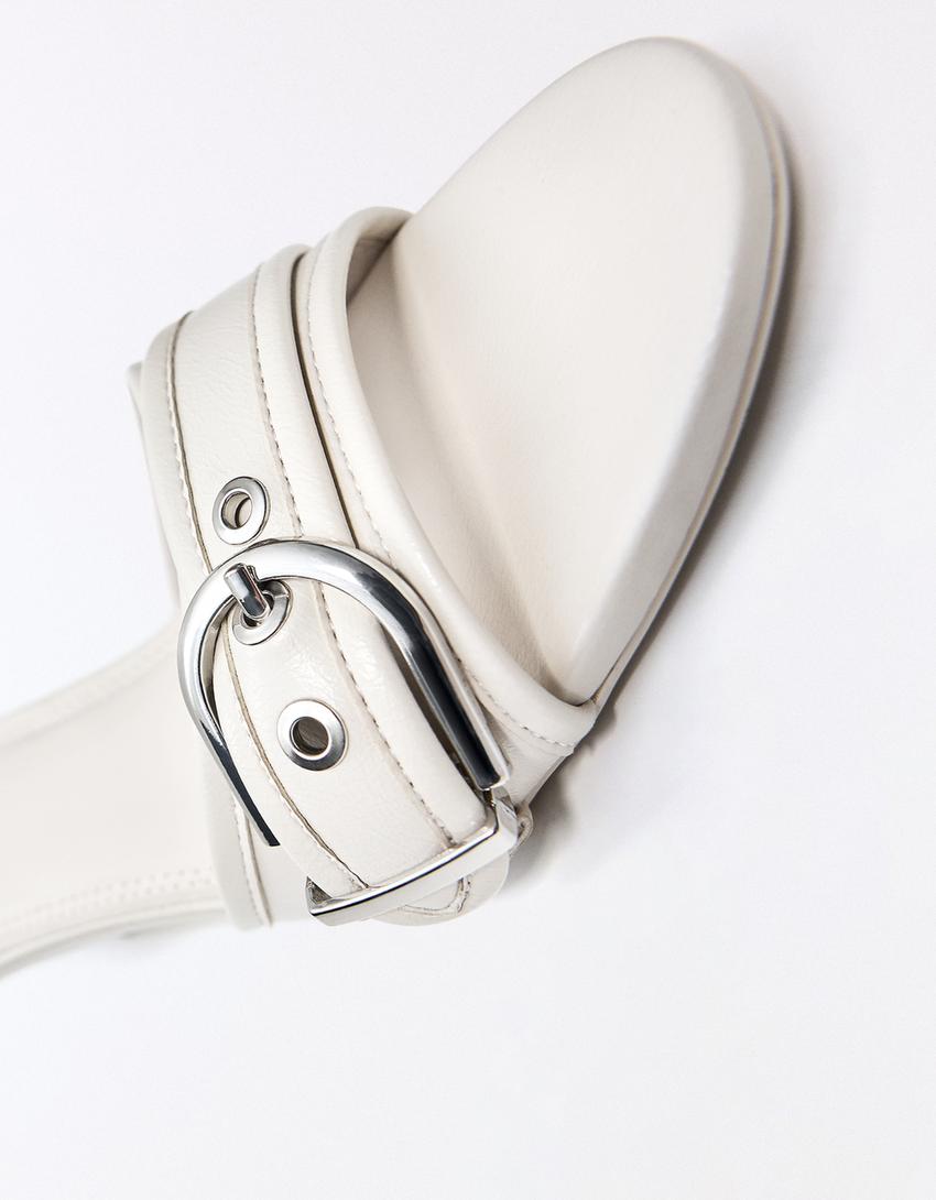 Mules à talon boucle-Blanc