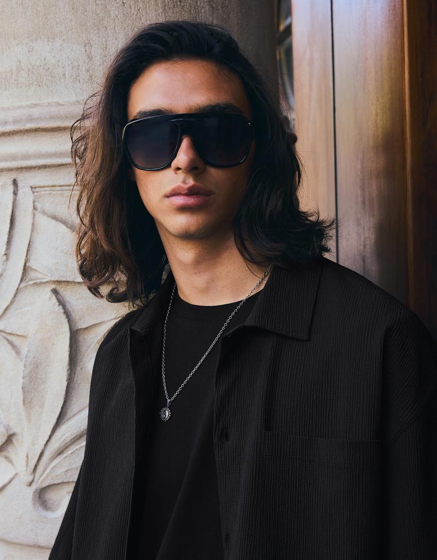 Pleated short sleeve boxy shirt-Black