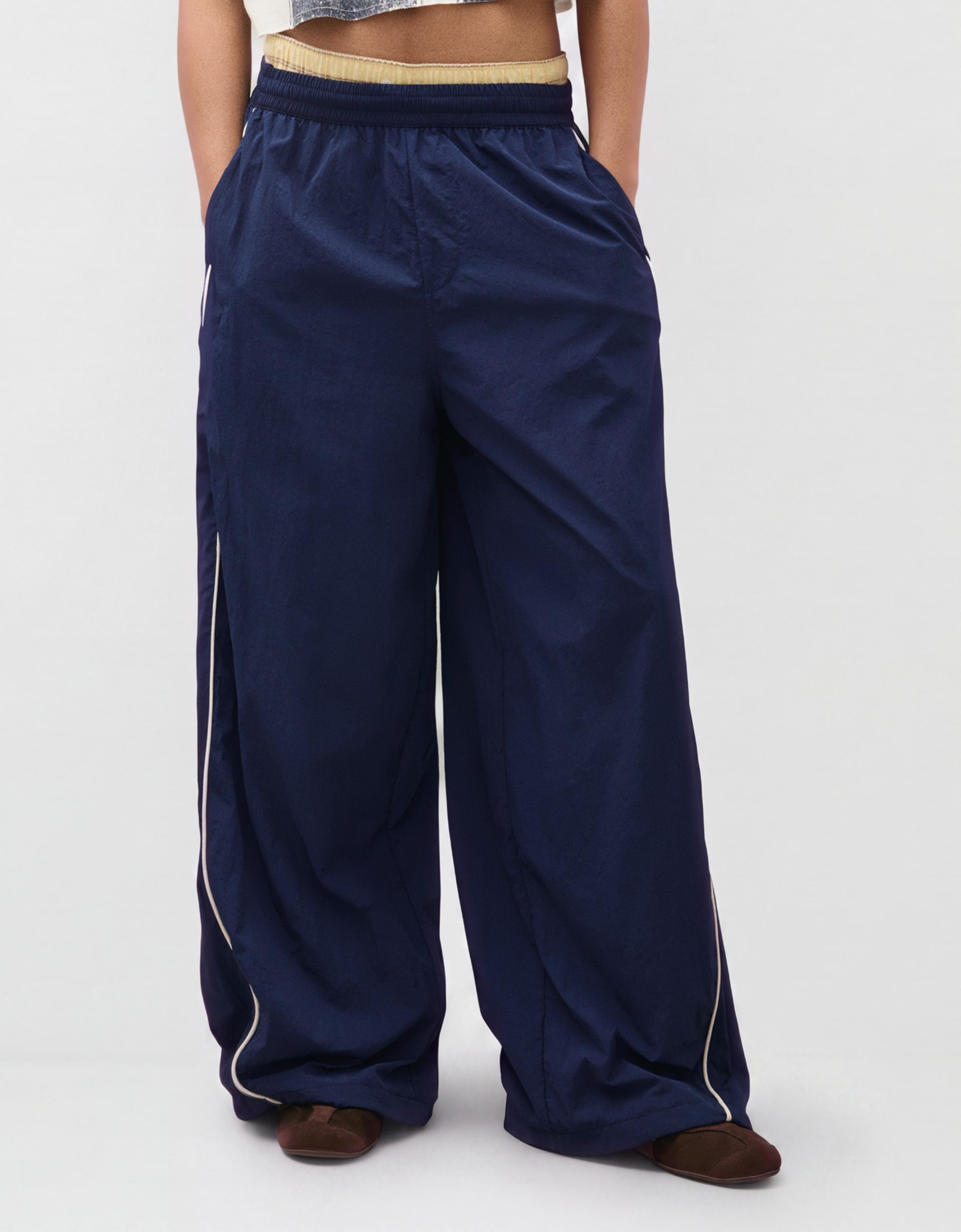 Technical parachute trousers — Navy