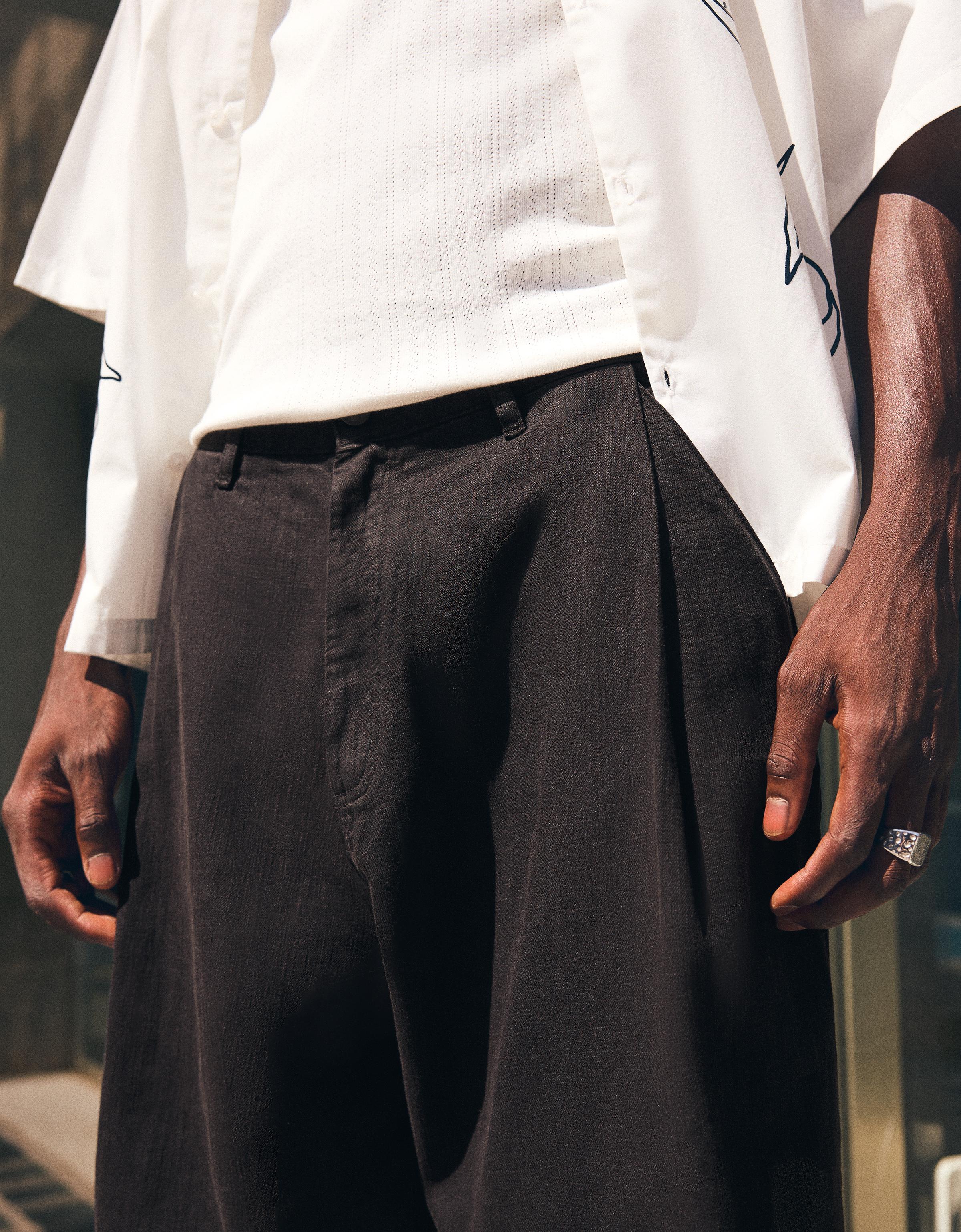 Super baggy linen Bermuda shorts — Black
