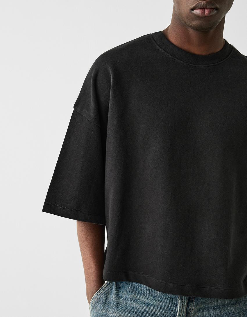 T-shirt manga curta cropped felpa-Preto-5