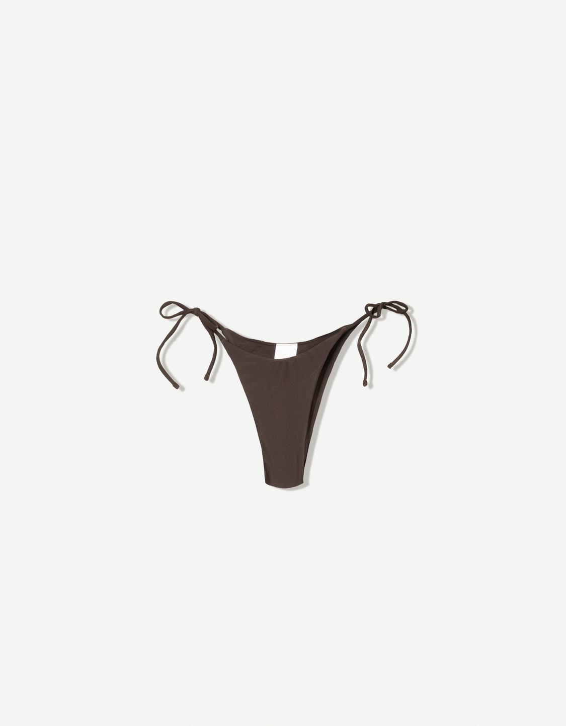 Triangle bikini bottoms