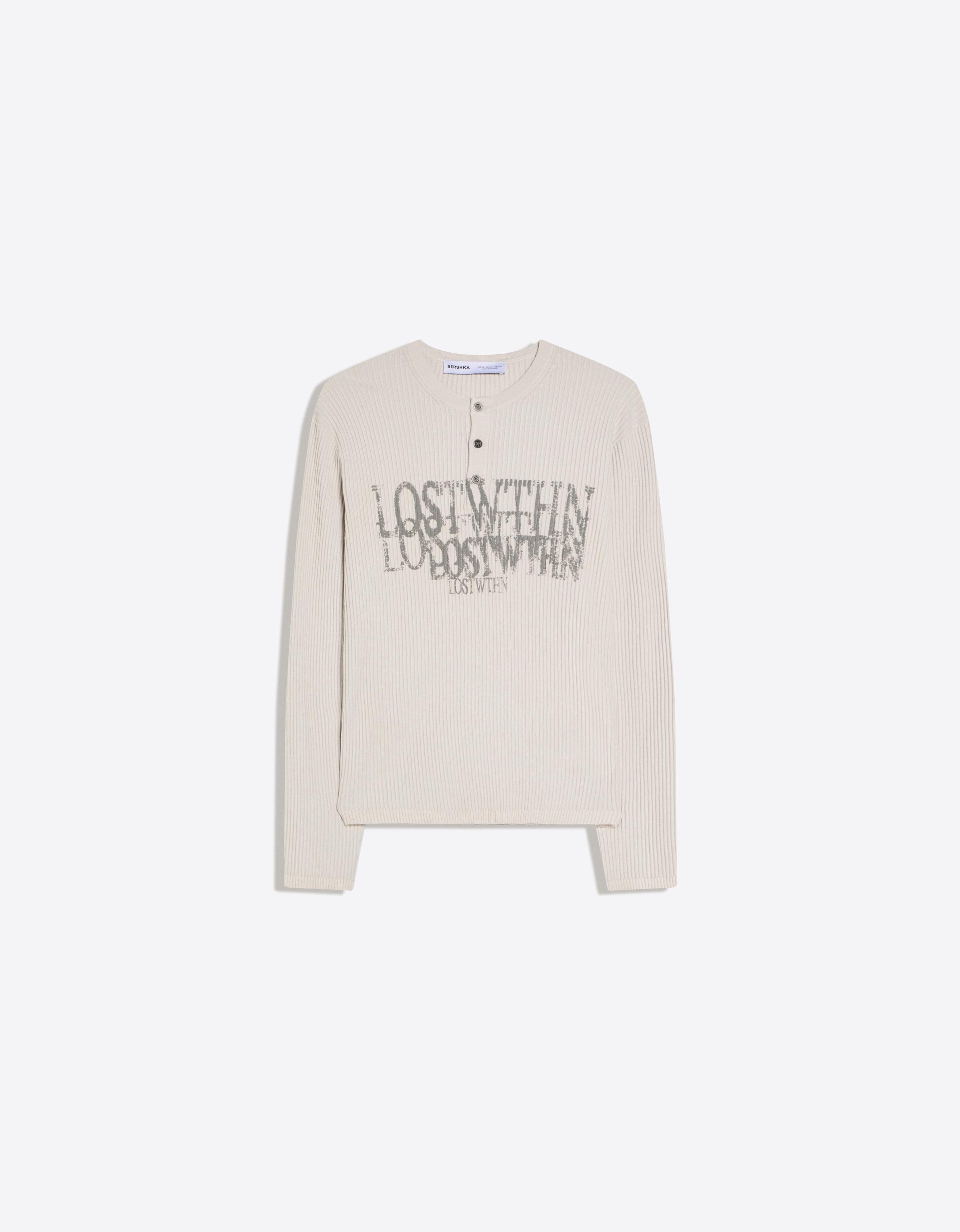 Düğmeli yaka baskılı kazak - Görsel 10