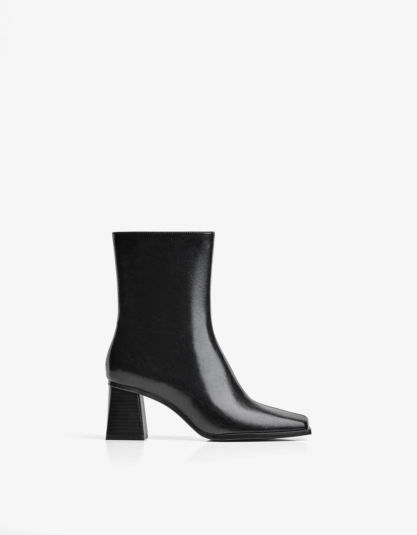 Botine cu toc gros-Negru-0