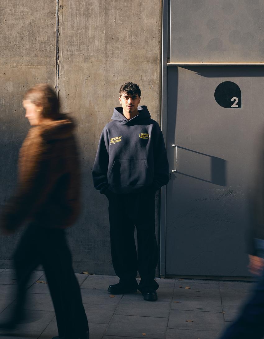 Sweatshirt capuz estampado-Marinho