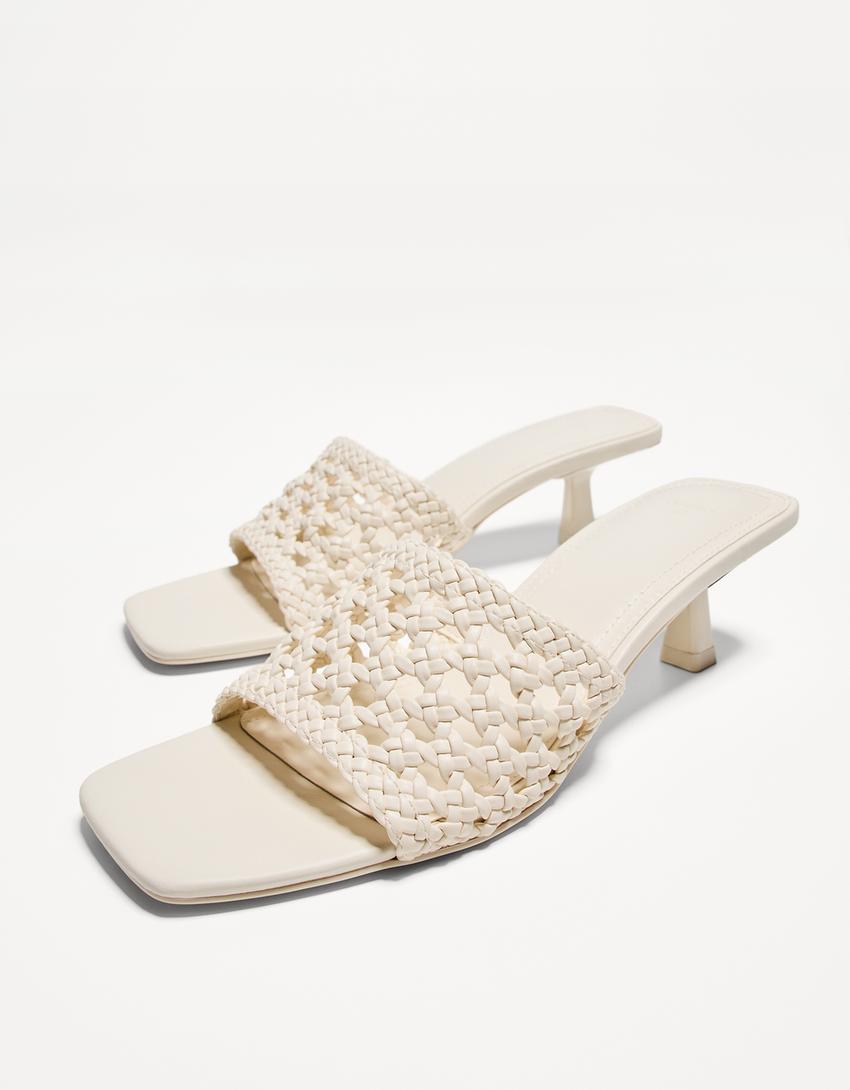 صندل مجدول بكعب قطة-بيج