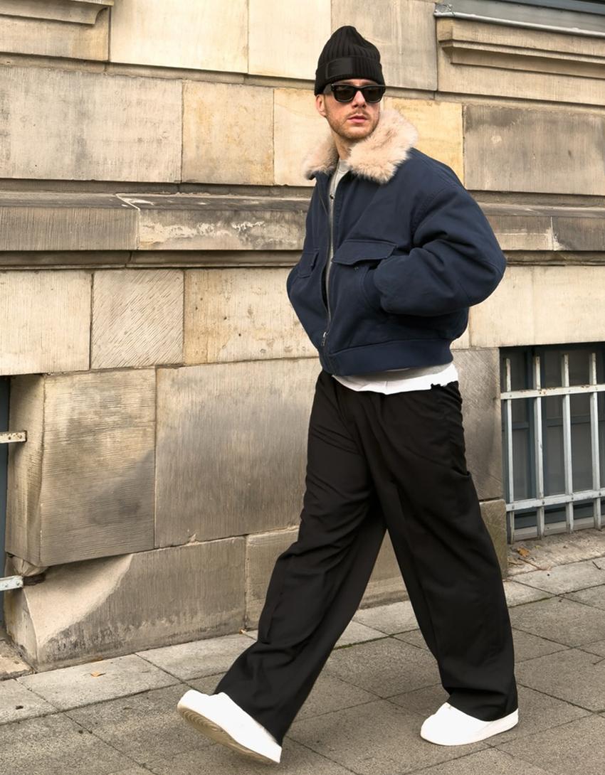 Tailored fit balloon trousers with darts-Black