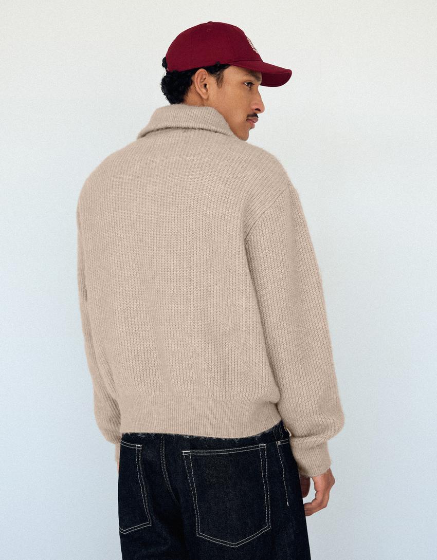 Jersey cuello cremallera-Beige