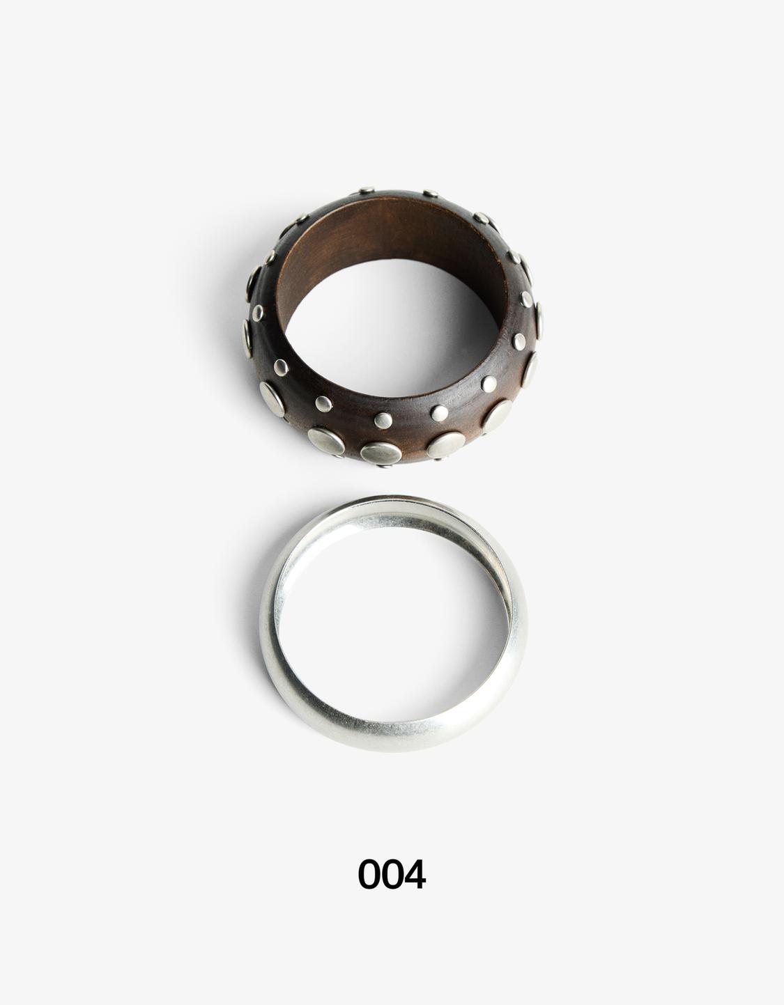 2-pack of studded bracelets