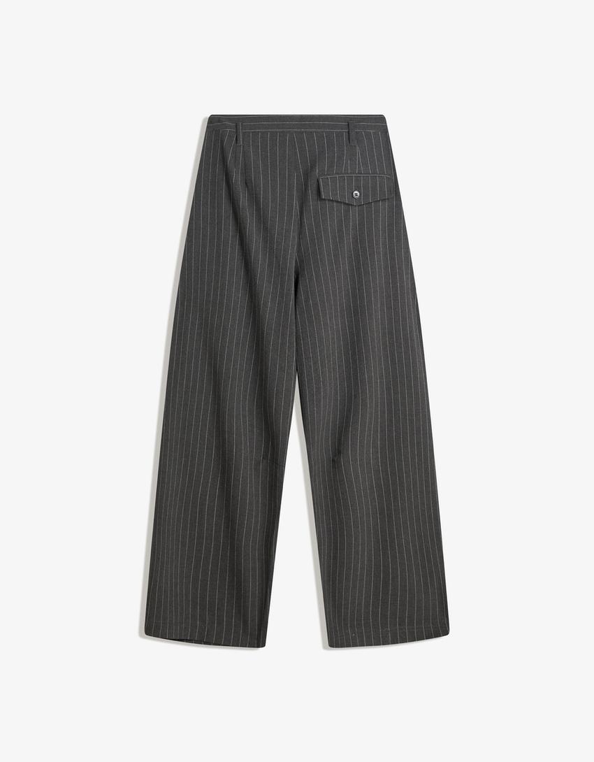 Pleated trousers with double button-Grey