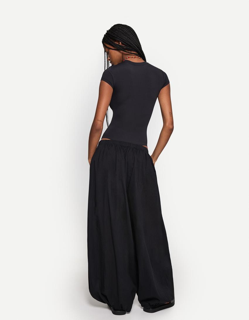 Short sleeve bodysuit-Black-1