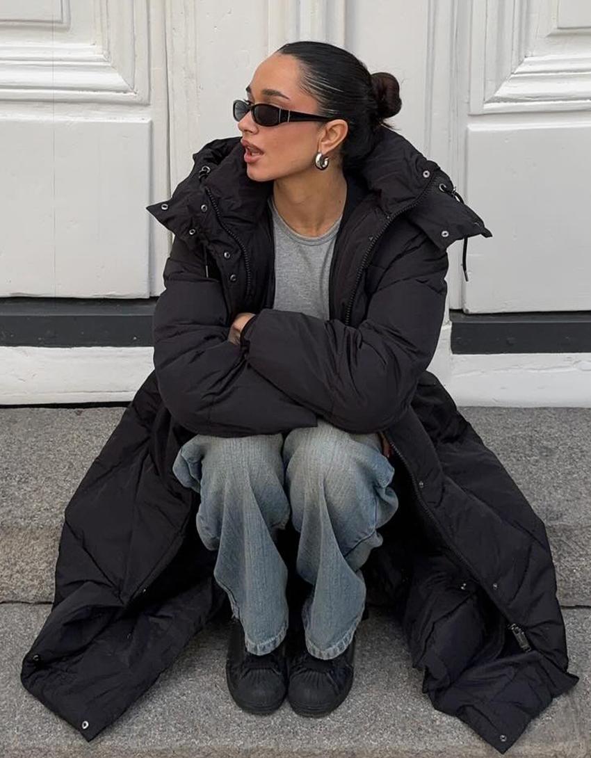 Long hooded water-repellent puffy coat-Black