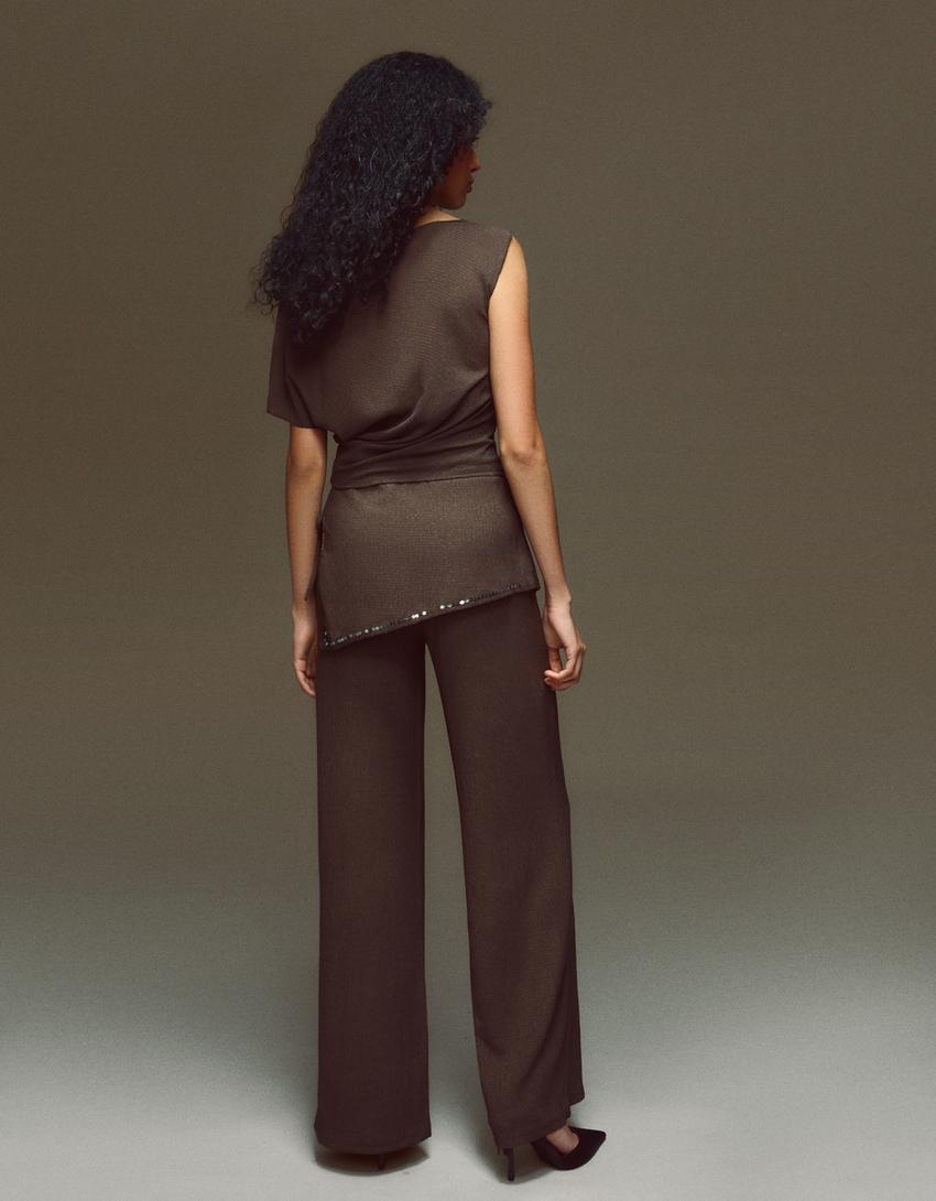 Asymmetric rustic short sleeve T-shirt-Brown