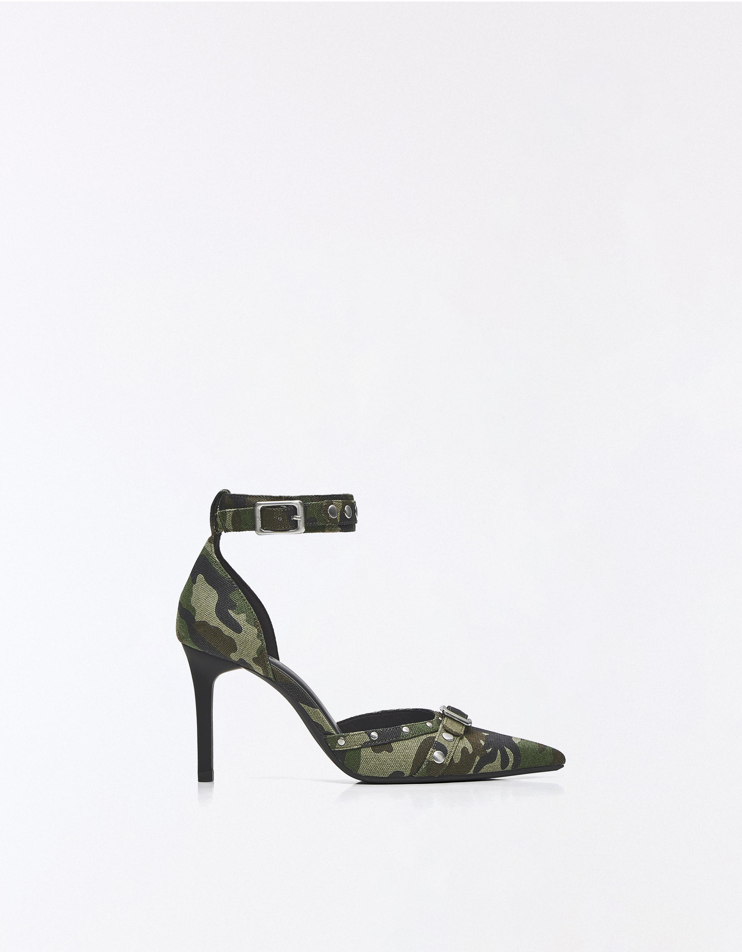 Ankle-strap heeled shoes with buckle detail — Camouflage