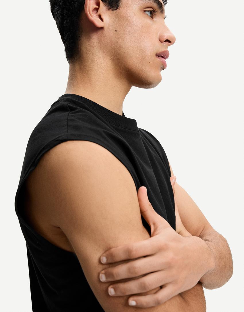 Sleeveless top-Black