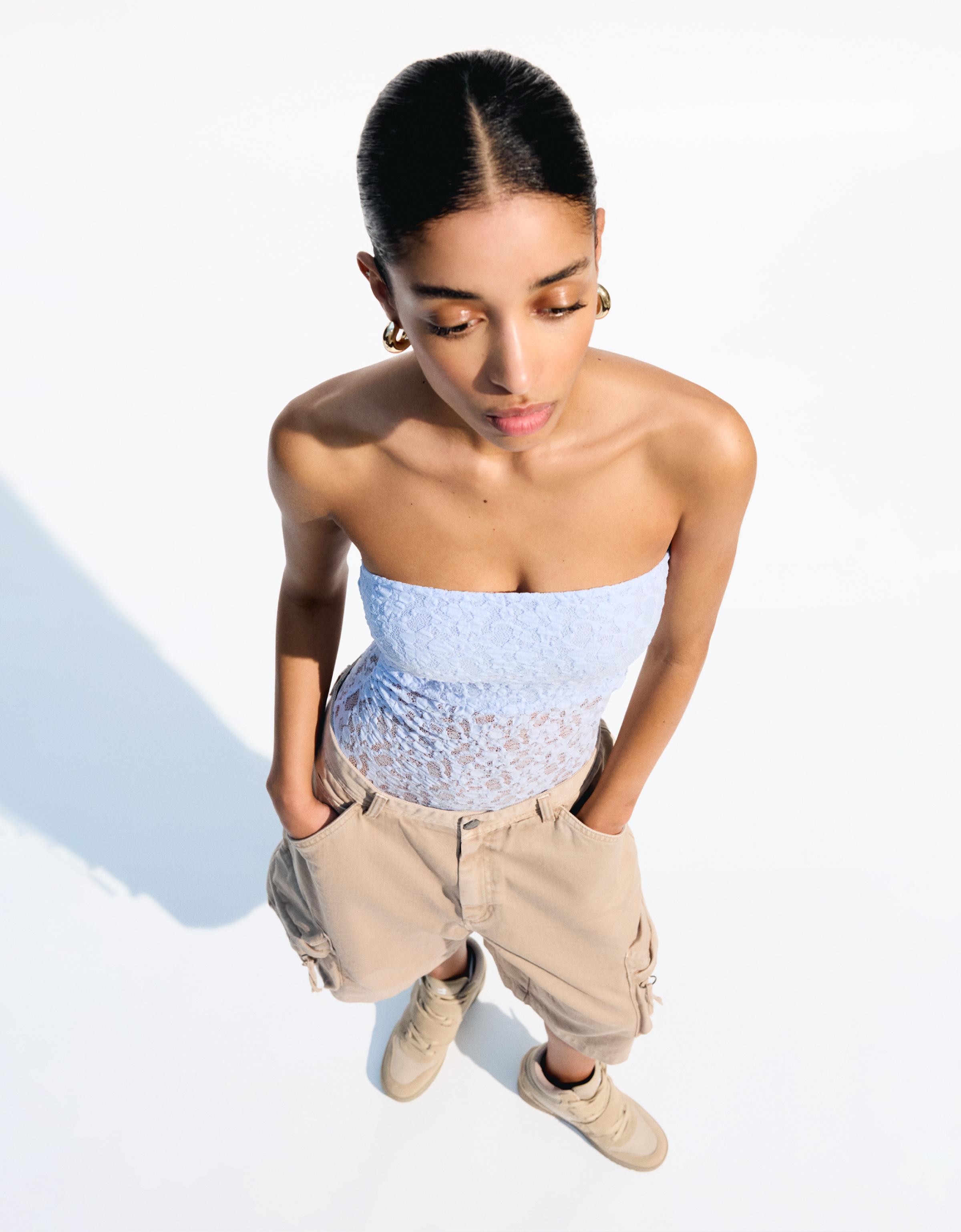 Bershka Bandeau-Body Mit Spitzenkante Damen Xs Hellblau