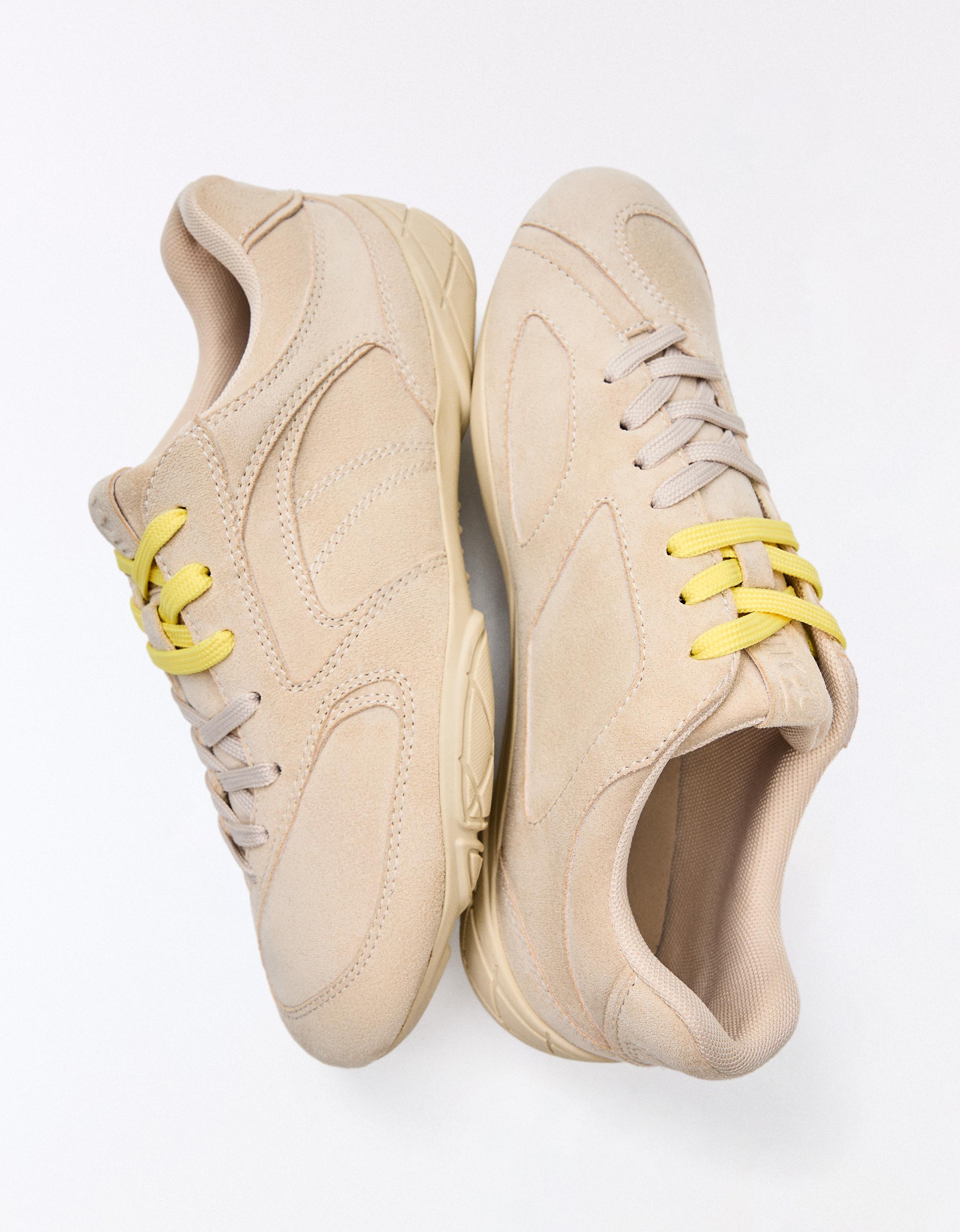 Flat sole trainers — SAND