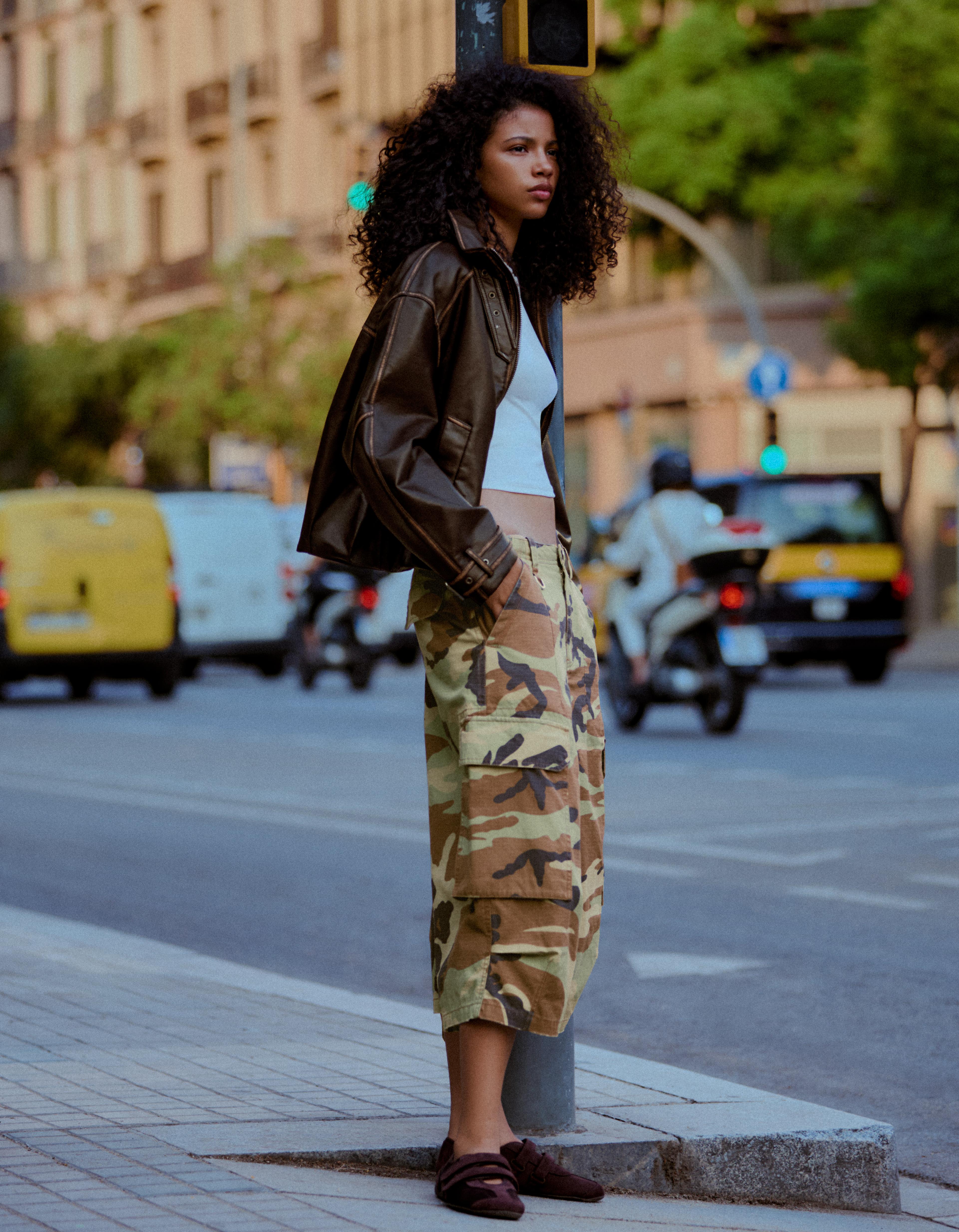 Printed cargo Bermuda shorts — Khaki