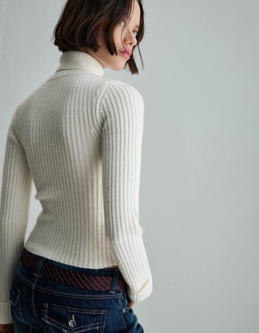 Ribbed high neck sweater-Cream