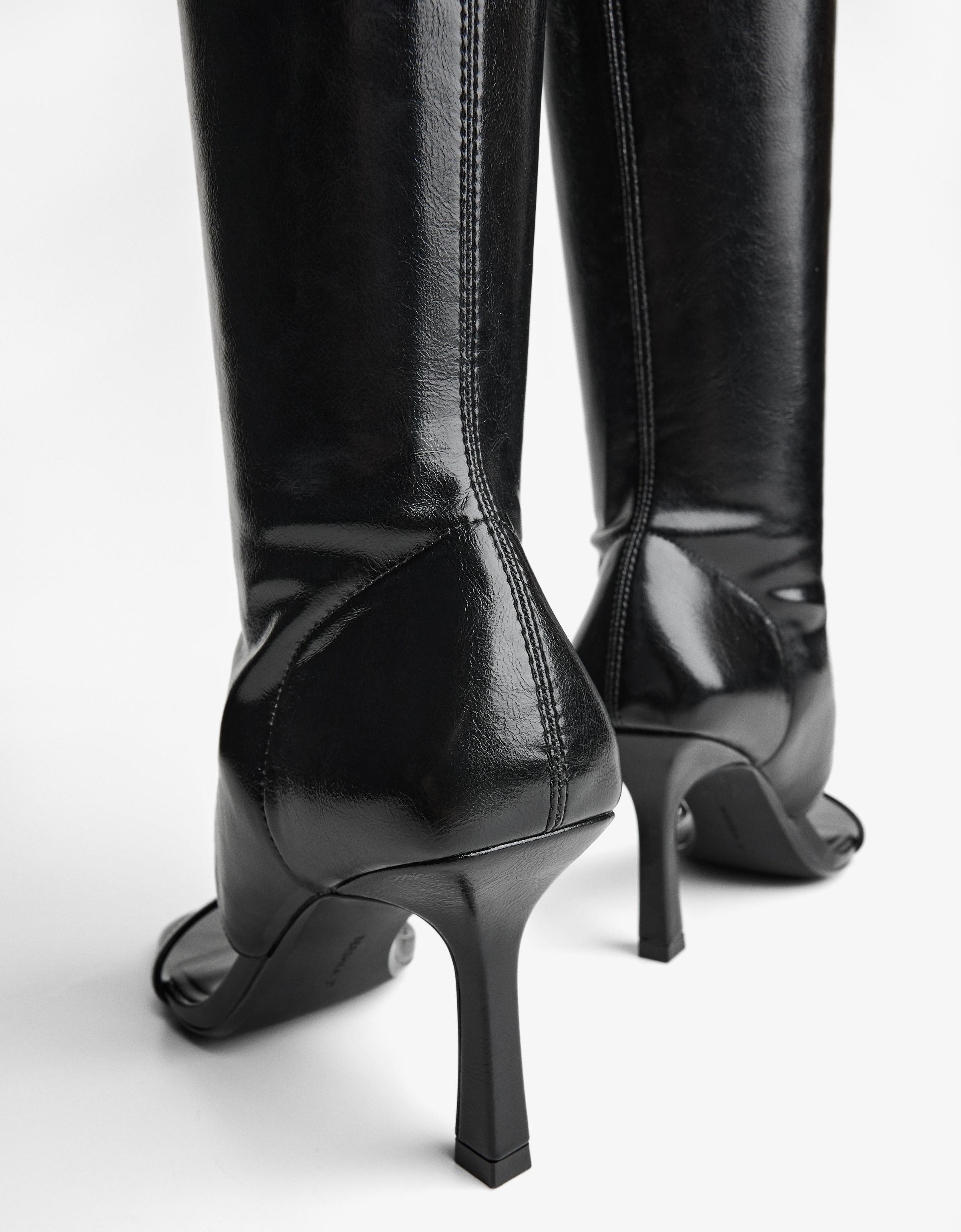 Heeled trousers sandals