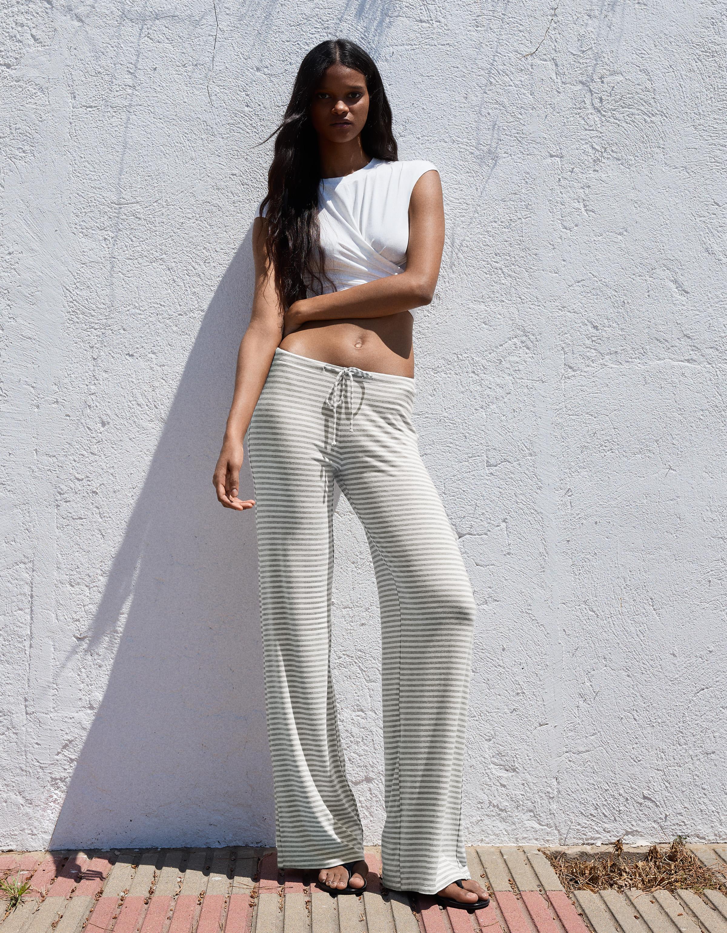 Bershka Pantalón Straight Print Rayas Mujer Gris