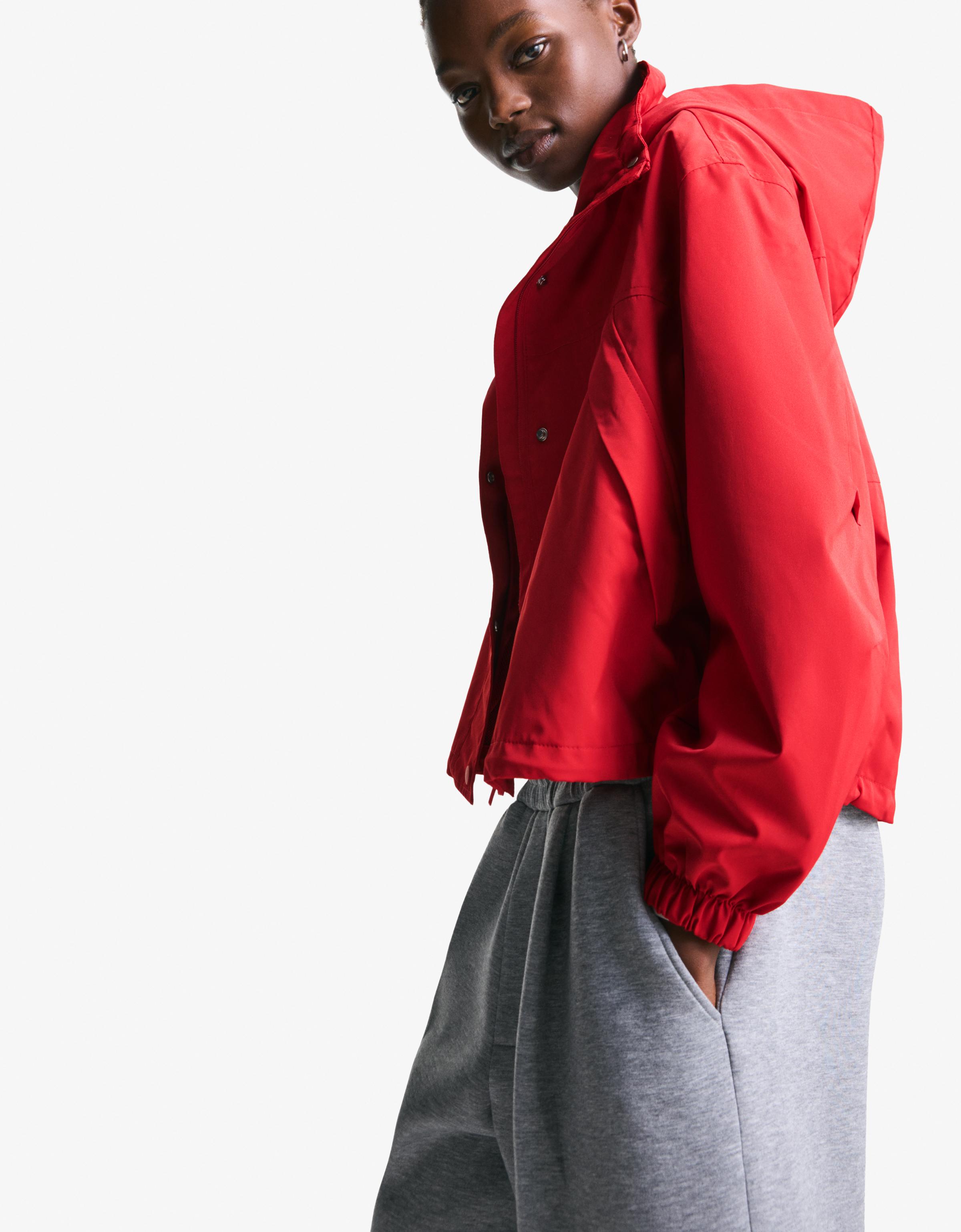 Bershka Technische Jacke Mit Kapuze Damen L Rot