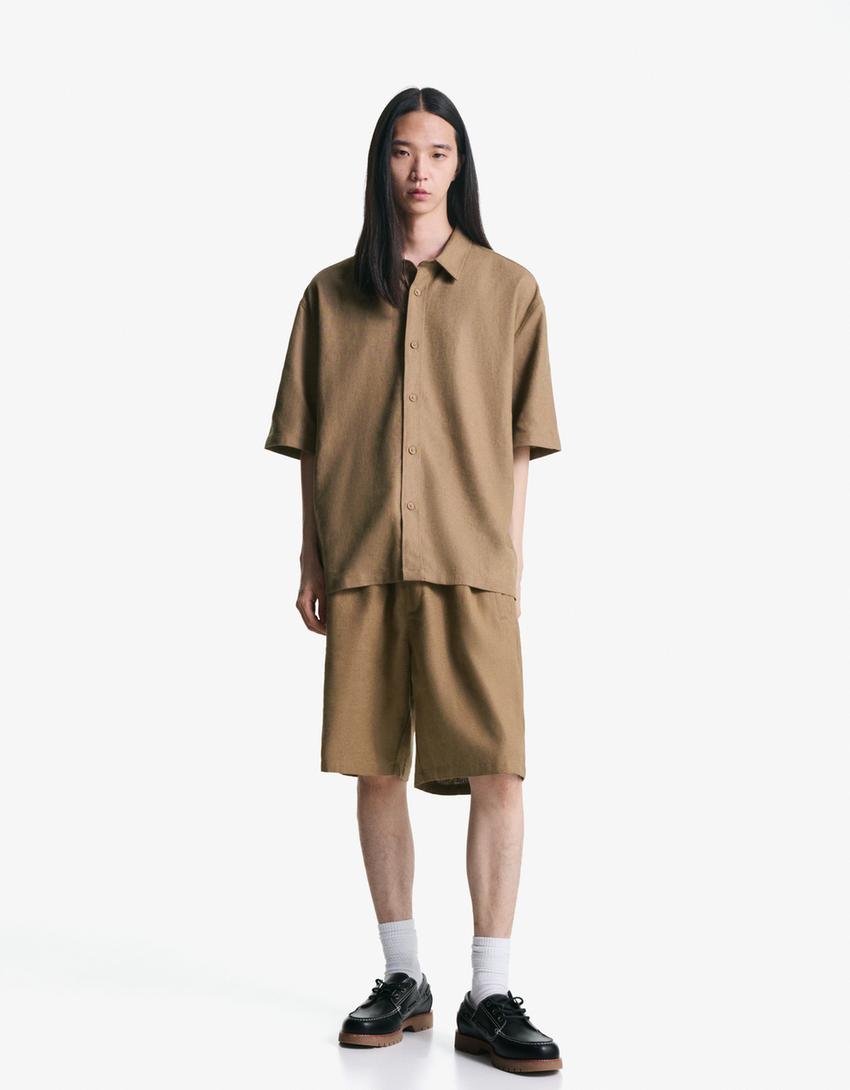 Calções bermuda loose jogger com linho-Caramelo-0