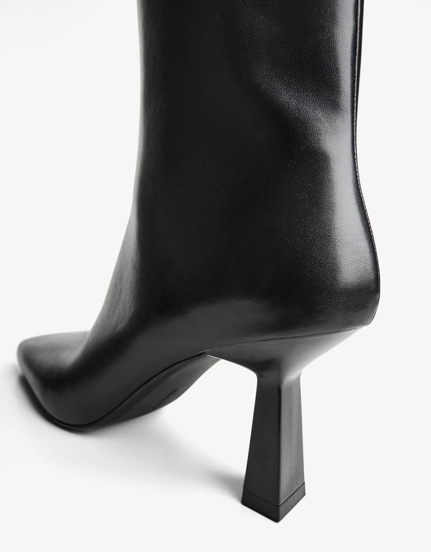 Bottine talon kitten heel bout carré-Noir
