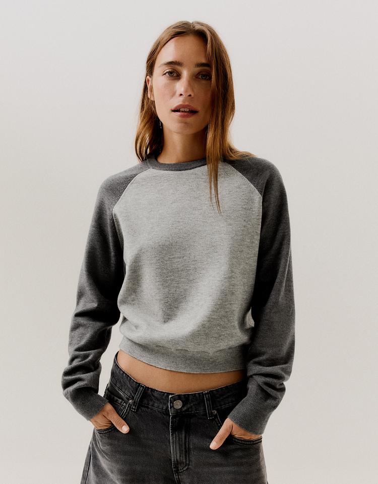 Round neck raglan jumper — Grey