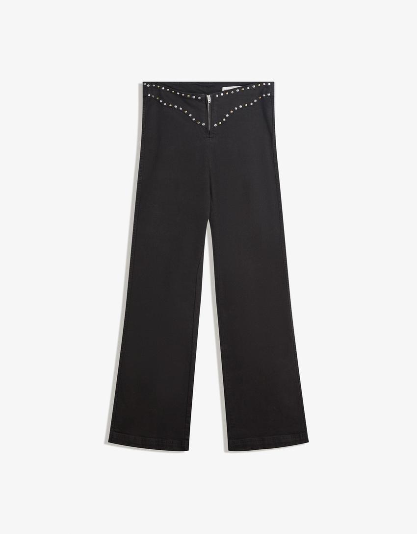 Pantaloni con borchie in vita e cerniera-Nero-4