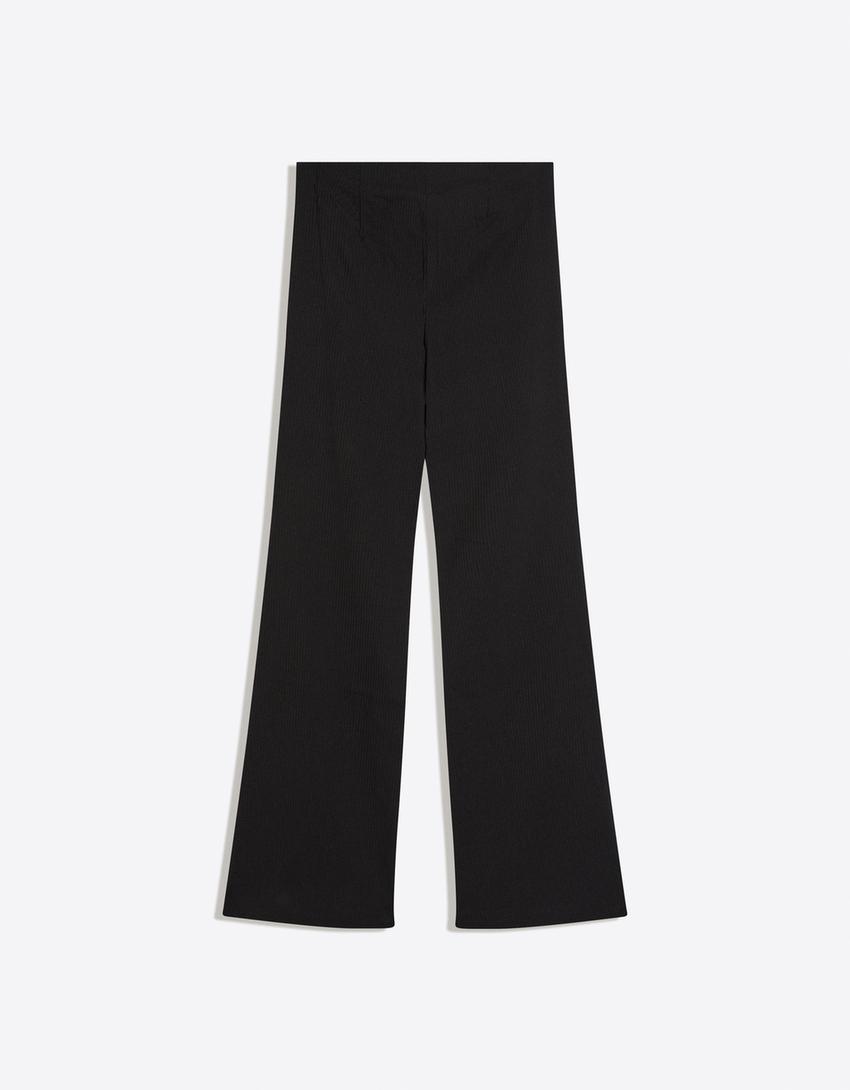 Pantalón flare tiro bajo-Negro